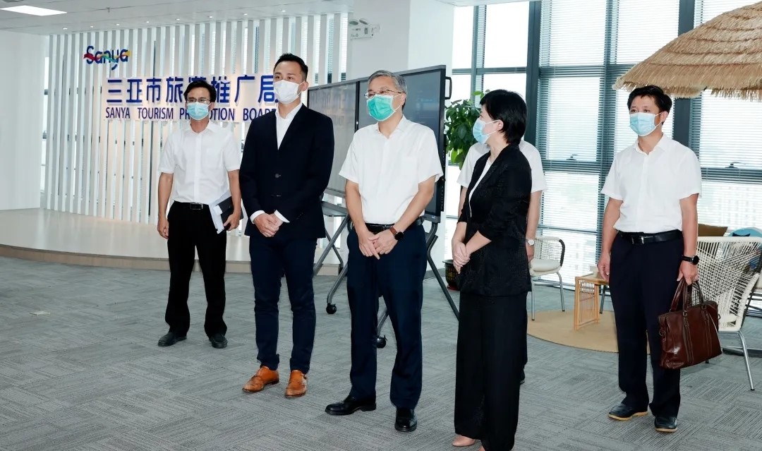 周红波调研三亚部分法定机构及楼宇党建工作